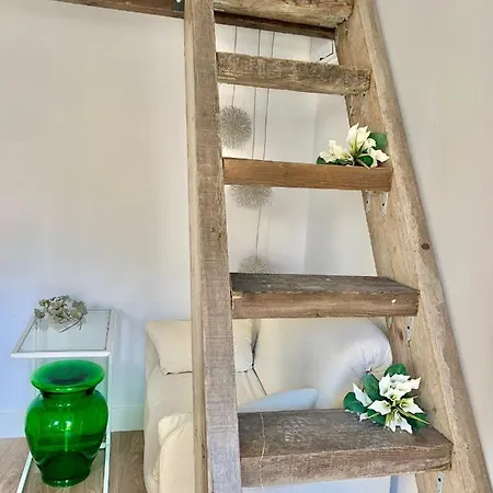 Mini Loft Plaza Espana * חרז
